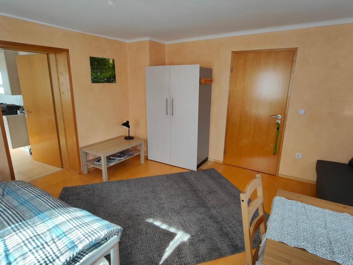 Zentrale & Ruhige Ferienwohnung Mössingen Exterior foto